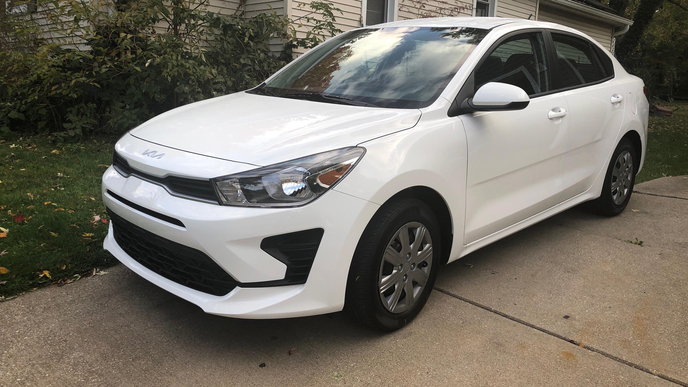 Kia Rio 2023 in Akron, OH