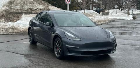 Tesla Model 3 2022