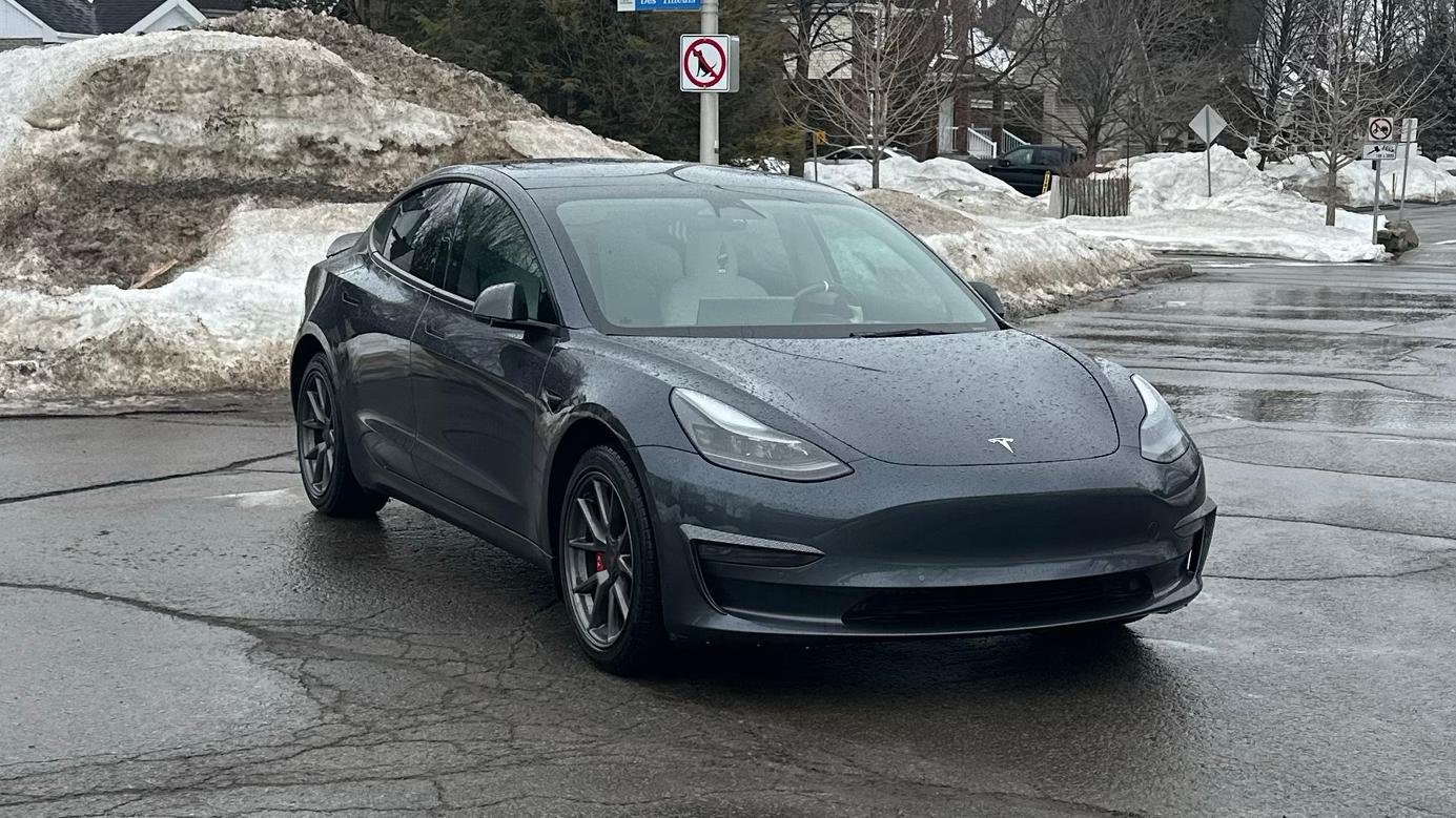 Tesla Model 3 2022 in Sainte-Thérèse, QC