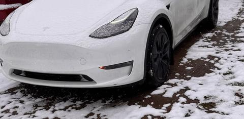 Tesla Model Y 2024