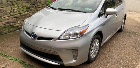 Toyota Prius Plug-In 2013