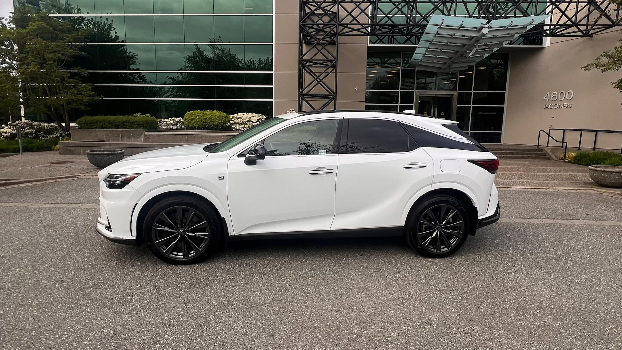 Lexus RX 2024 à 
