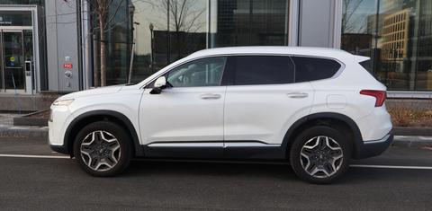 Hyundai Santa Fe 2023
