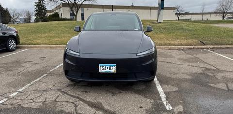 Tesla Model Y 2026