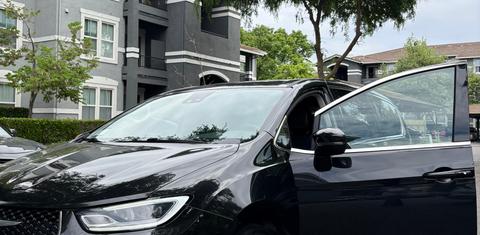 Chrysler Pacifica 2023