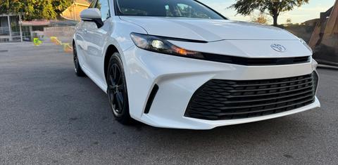 Toyota Camry Hybrid 2025