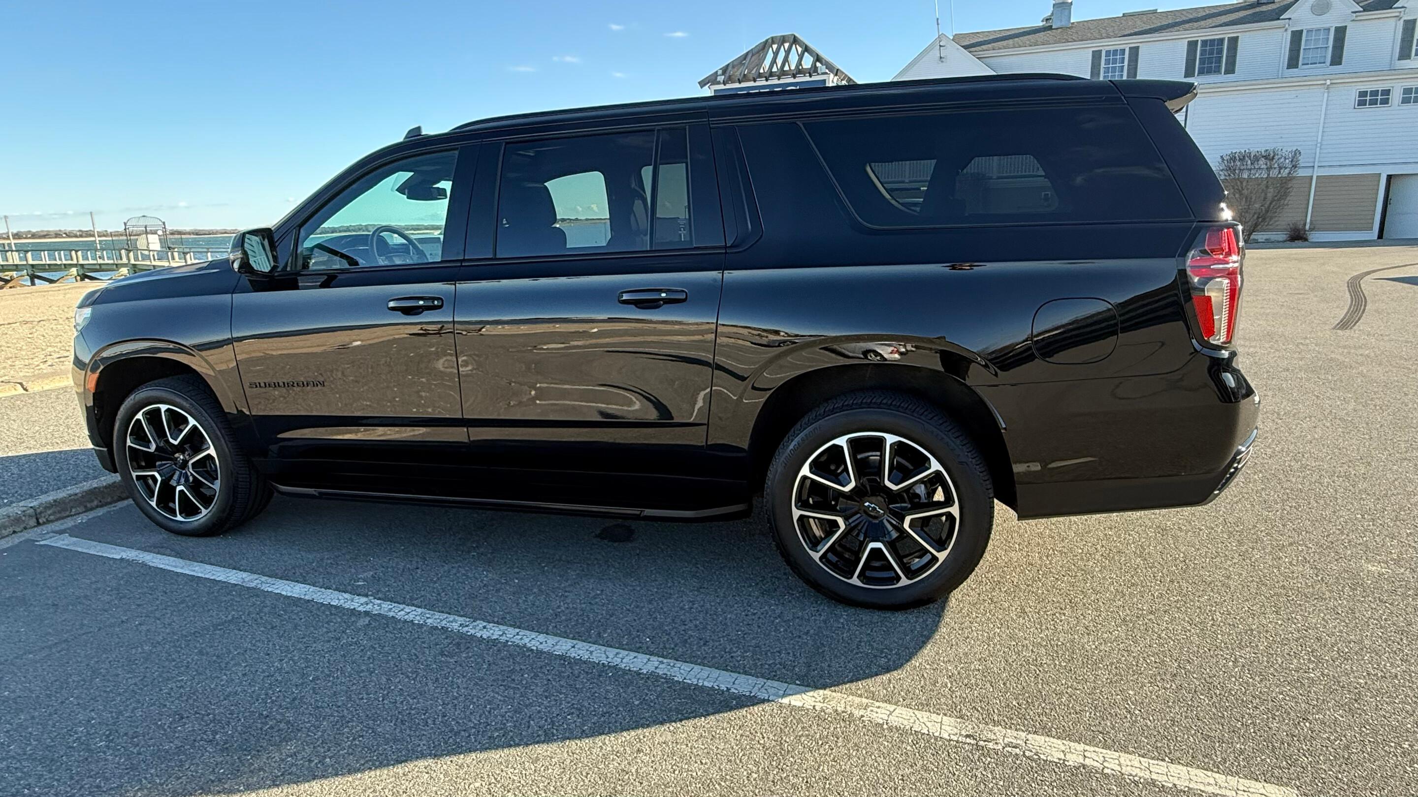 Chevrolet Suburban 2024 in Nantucket, MA