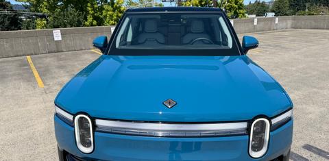 Rivian R1S 2025
