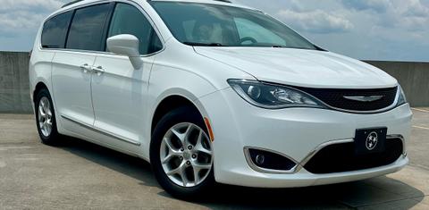 Chrysler Pacifica 2017
