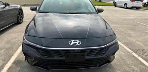 Hyundai Elantra 2024