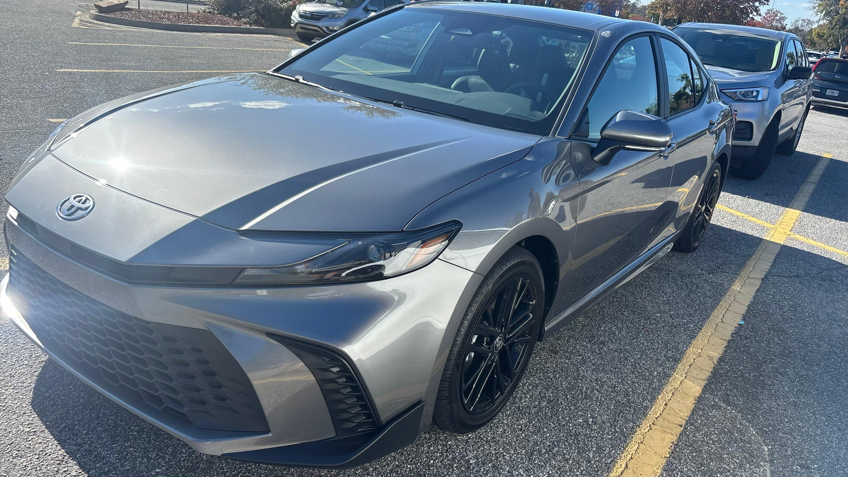 Toyota Camry Hybrid 2026 in 