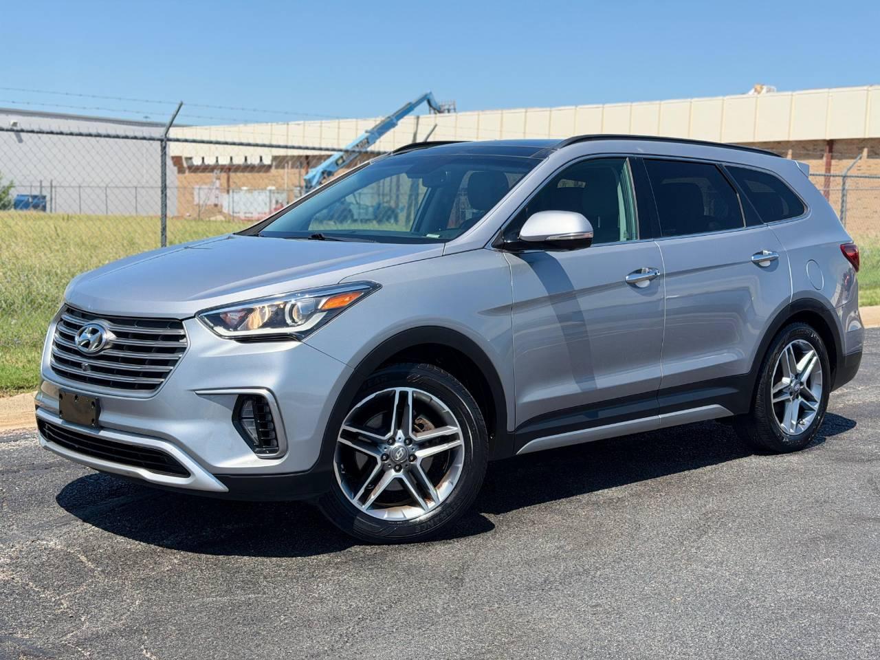 Hyundai Santa Fe 2017 in Bedford, TX