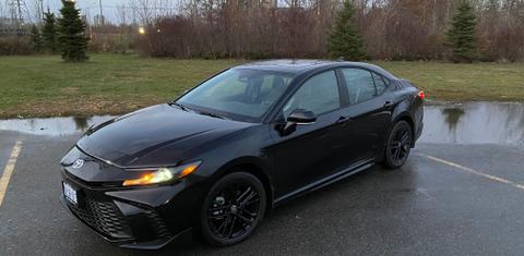 Toyota Camry Hybrid 2025
