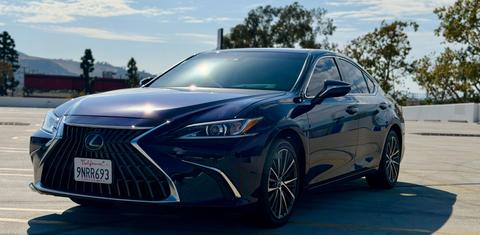 Lexus ES 2024