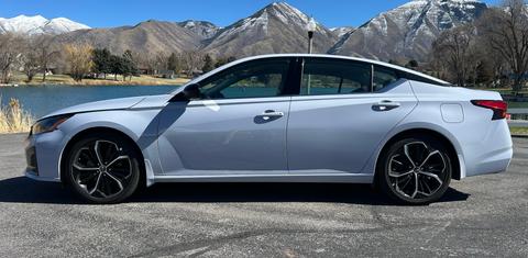 Nissan Altima 2024