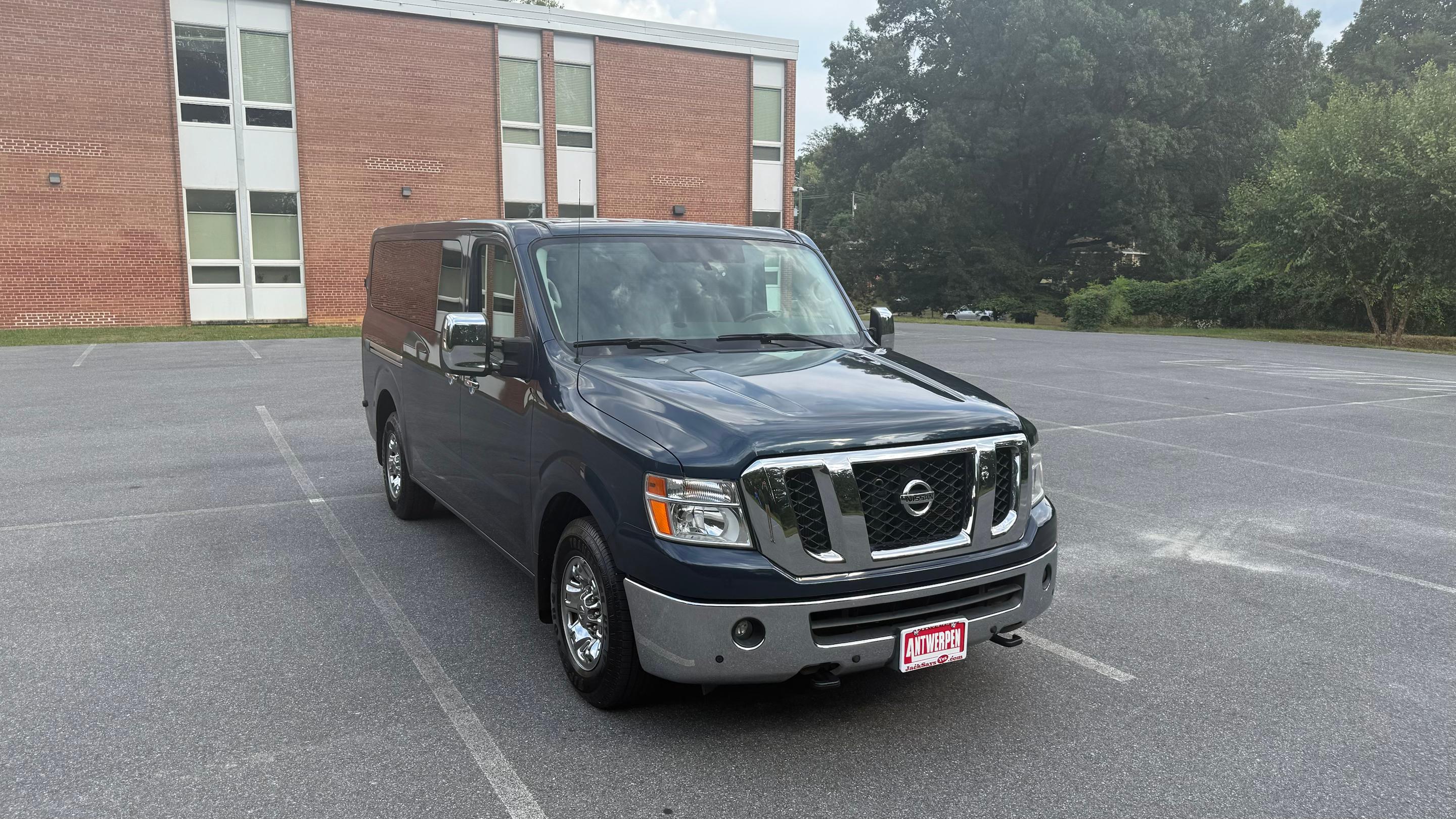 Nissan NV3500HD 2018 in Tampa, FL