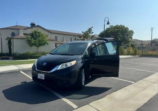 Toyota Sienna car