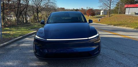 Tesla Model Y 2026