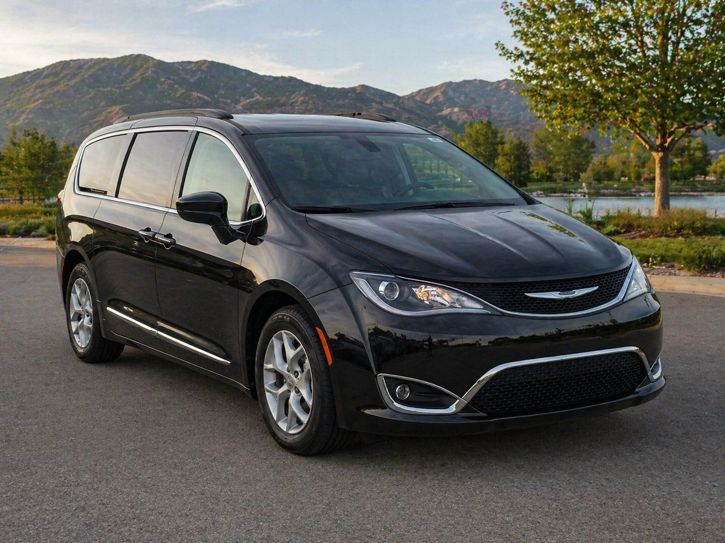 Chrysler Pacifica 2017 in Provo, UT