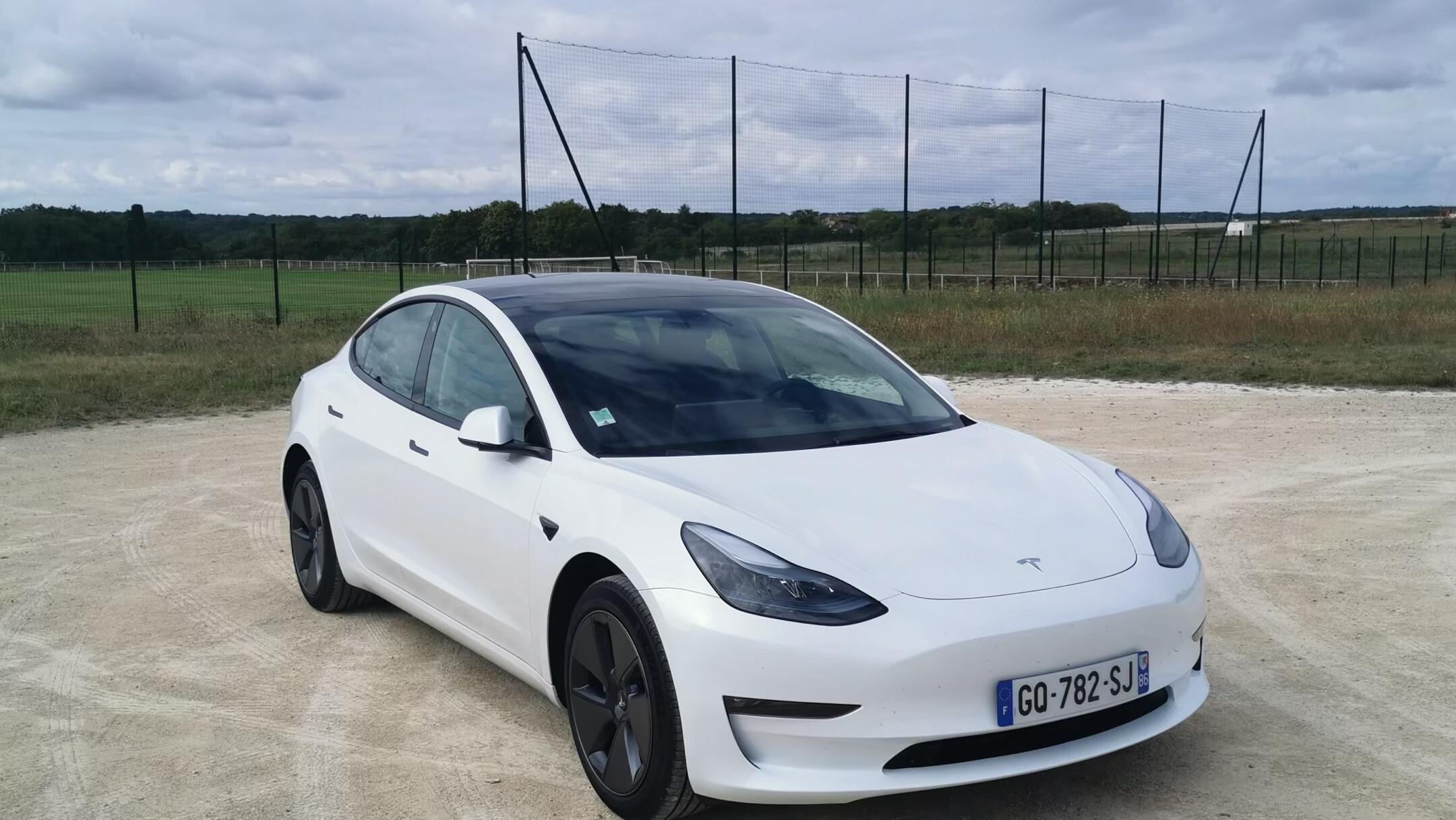Tesla MODEL 3 2023 à Quinçay