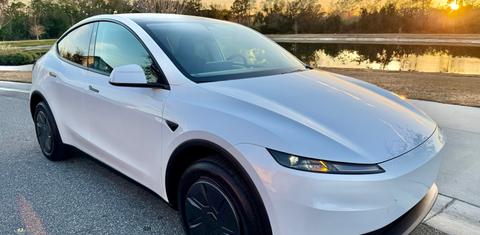 Tesla Model Y 2026