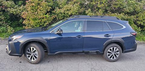 Subaru Outback 2025