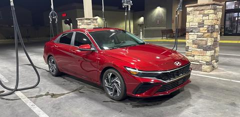 Hyundai Elantra 2024