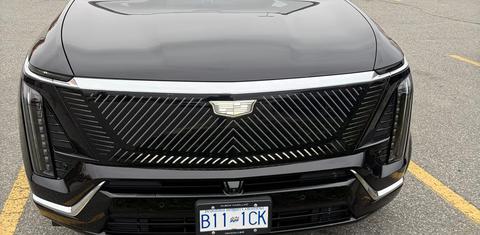 Cadillac VISTIQ 2026