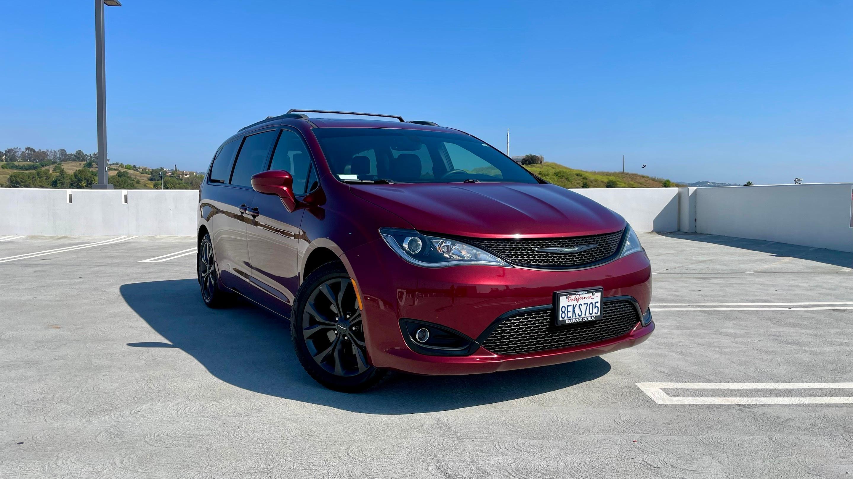 Chrysler Pacifica 2018 in 