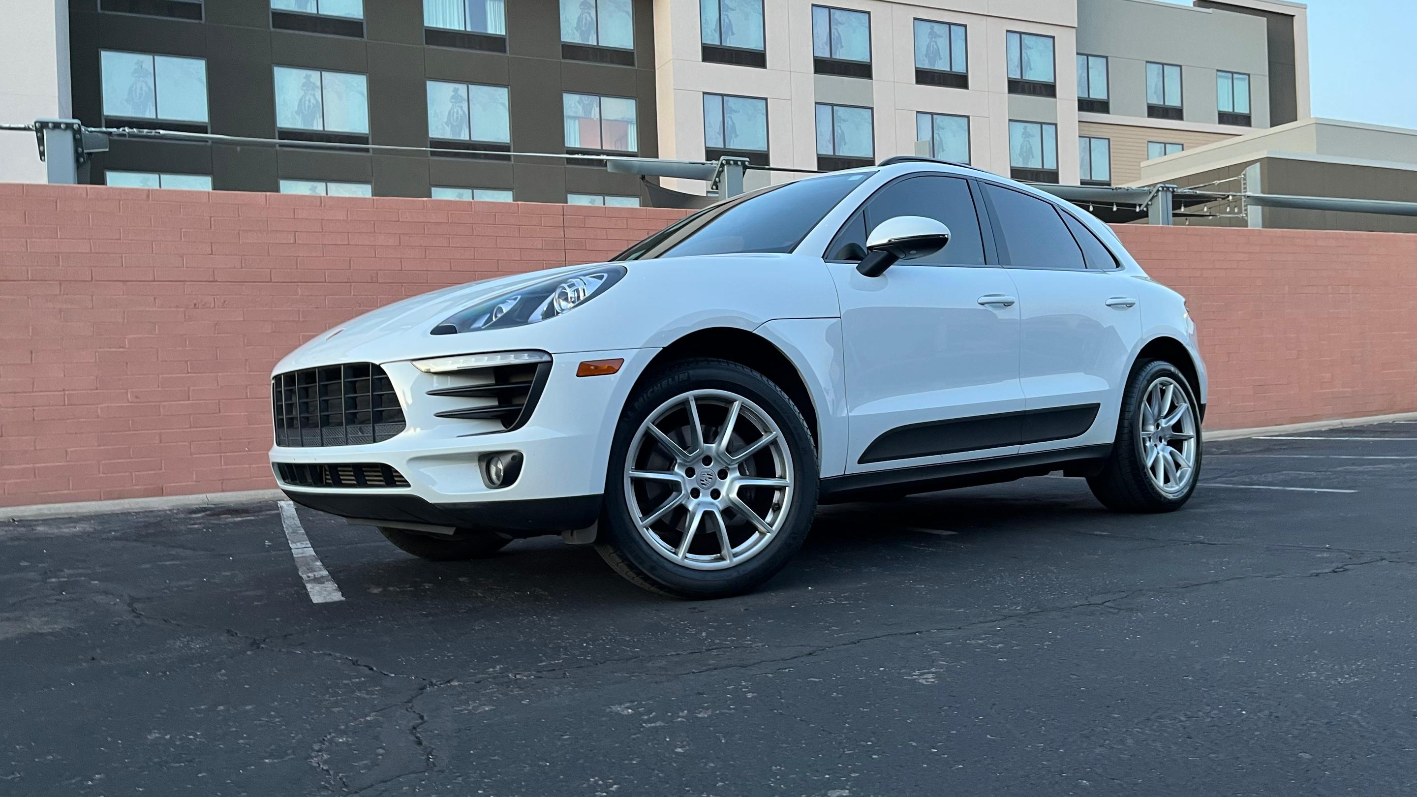 Porsche Macan 2017 in Tempe, AZ