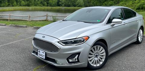 Ford Fusion Hybrid 2019