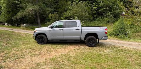 Toyota Tundra 2021