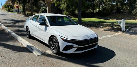 Hyundai Elantra 2024