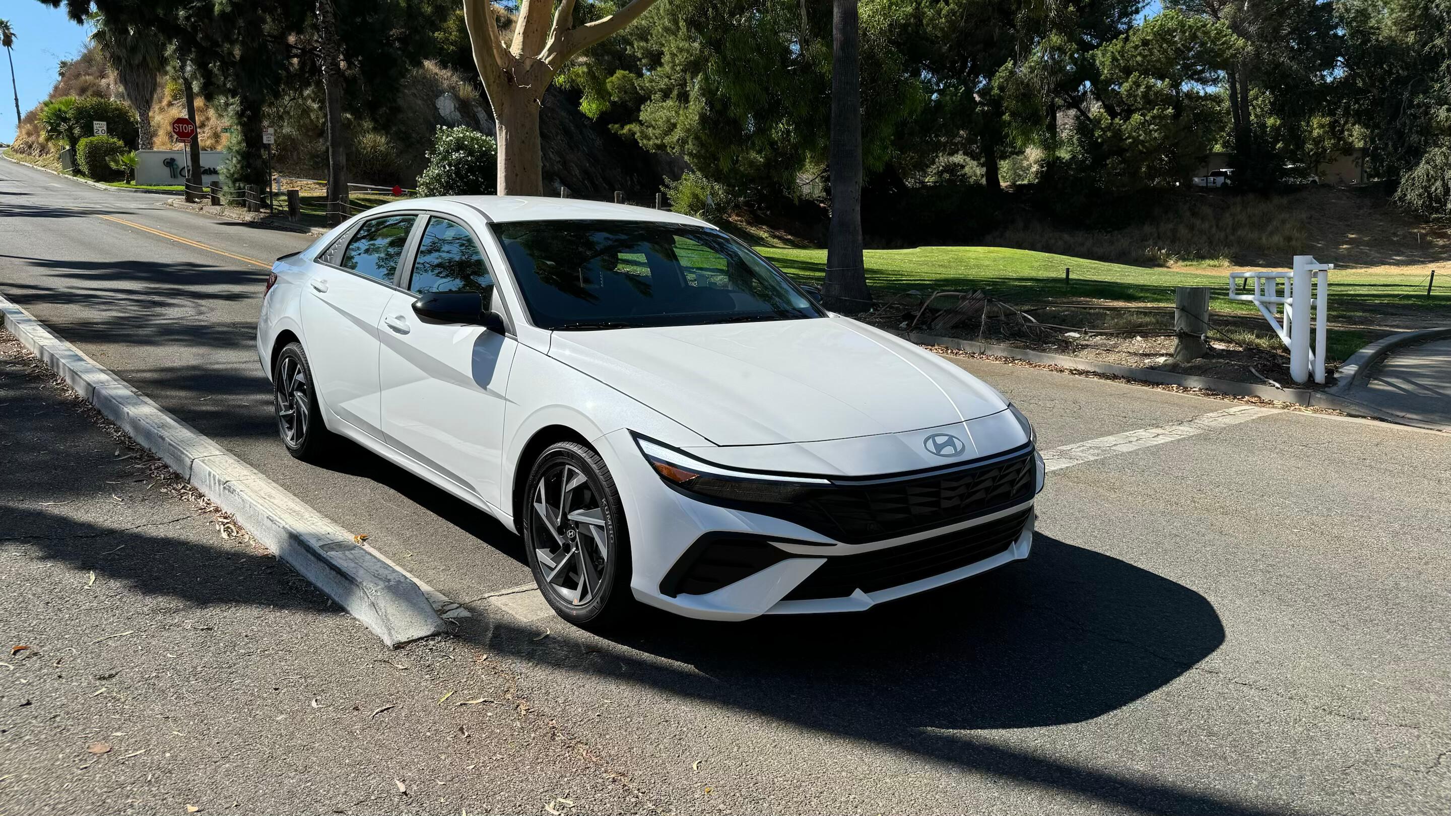 Hyundai Elantra 2024 in 