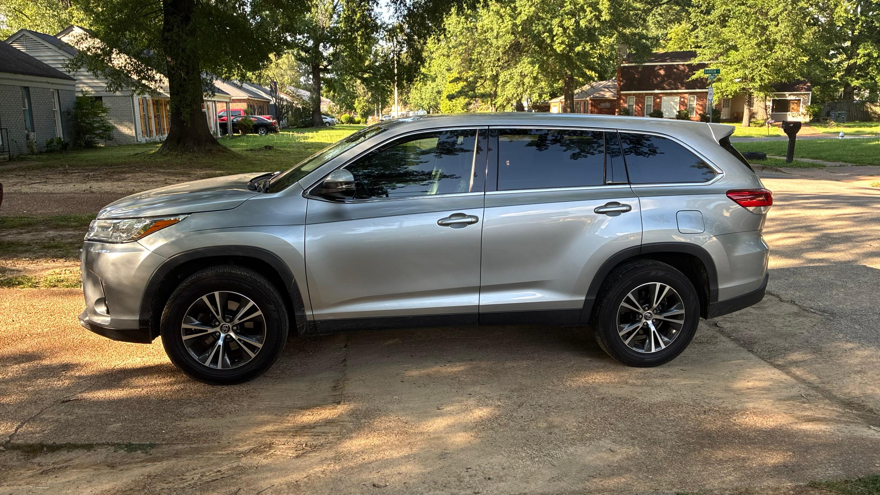 Toyota Highlander 2019 in Memphis, TN