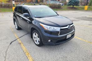 Toyota Highlander car