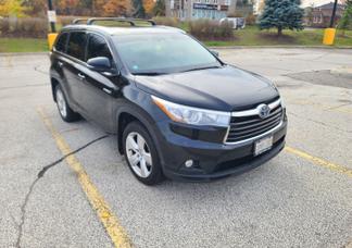 Toyota Highlander car