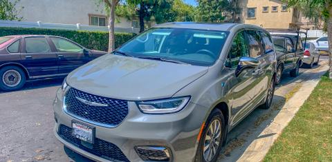 Chrysler Pacifica 2023