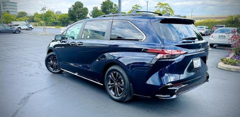 Toyota Sienna 2024