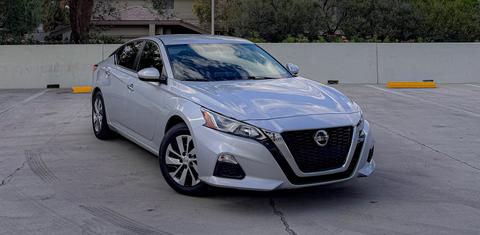 Nissan Altima 2020