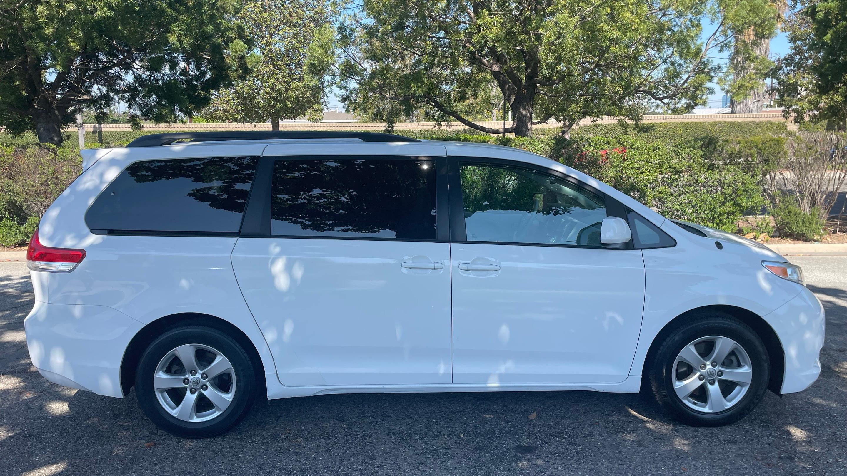 Toyota Sienna 2014 in 