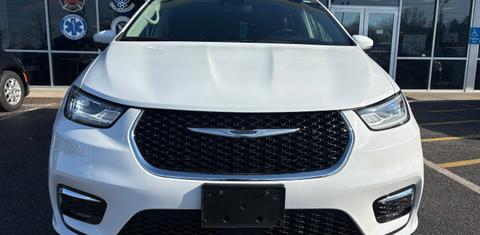 Chrysler Pacifica 2023