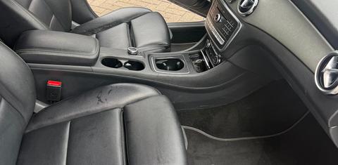 Mercedes-Benz GLA-Class 2021