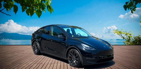 Tesla Model Y 2022