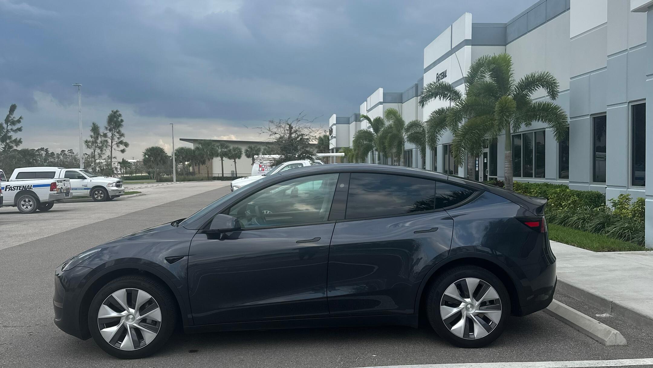 Tesla Model Y 2024 in 
