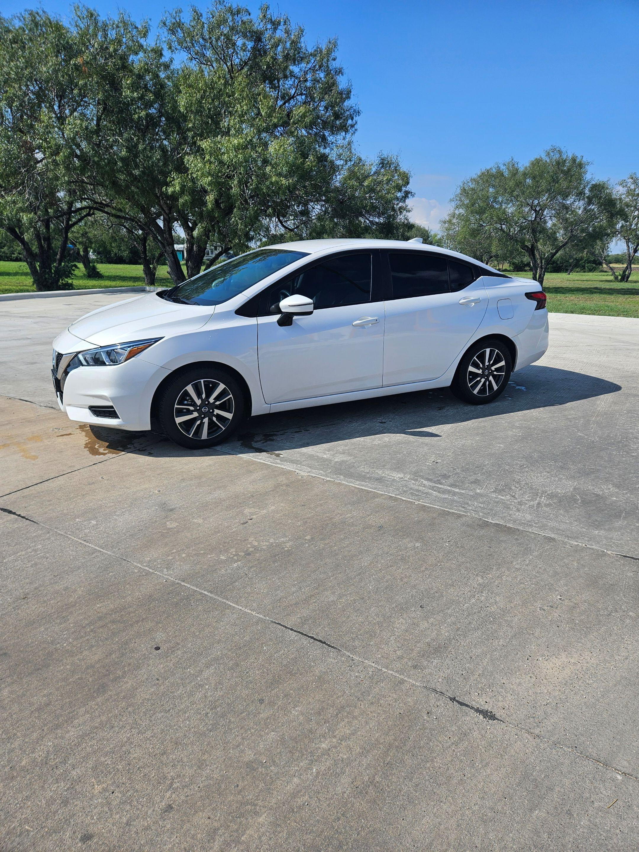 Nissan Versa 2021 in Mathis, TX