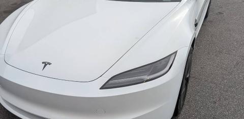 Tesla Model 3 2026