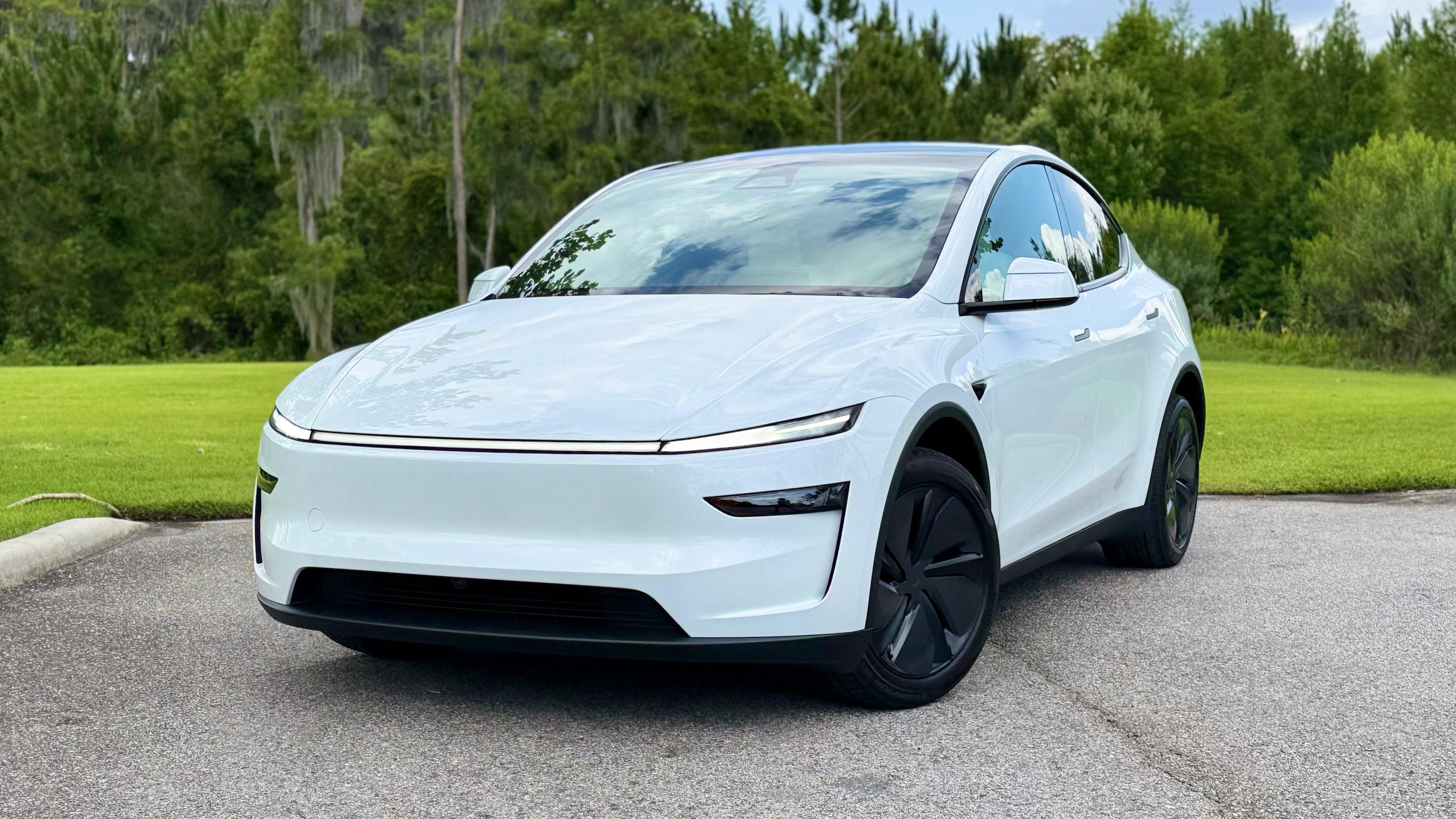 Tesla Model Y 2026 in Odessa, FL