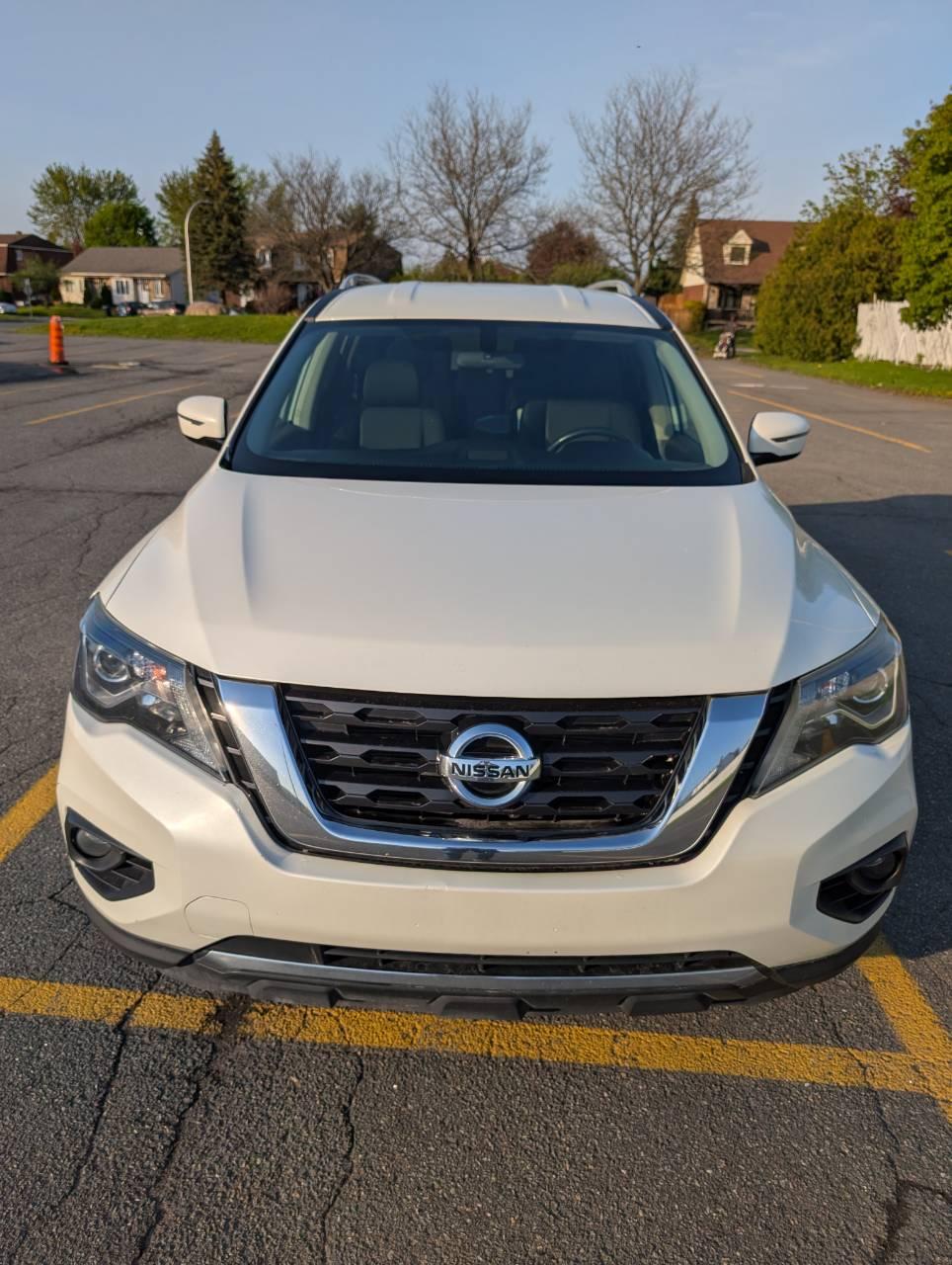 Nissan Pathfinder 2017 à Longueuil, QC