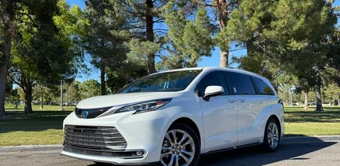 Toyota Sienna 2024